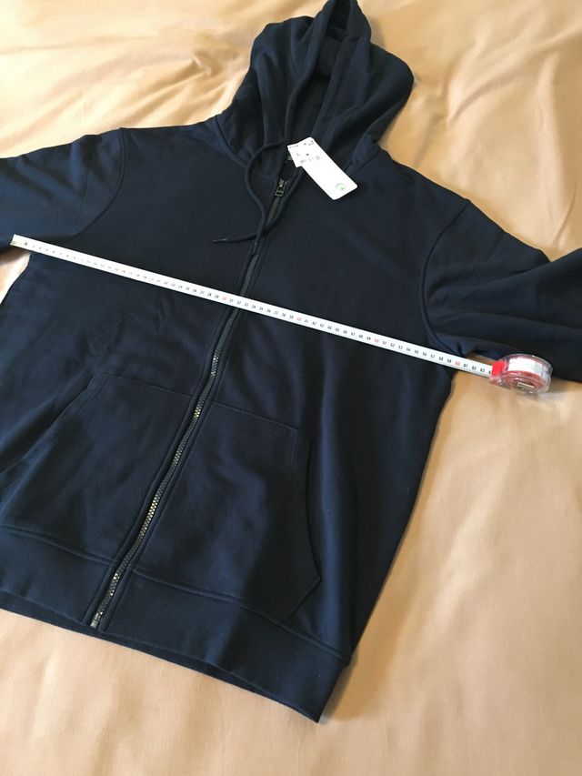 Sudadera con capucha. Azul oscuro. Nueva.