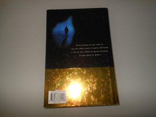 Libro romanzo L'icona thriller usato Neil olson