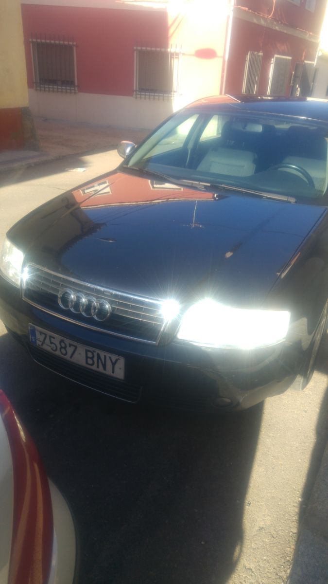 Audi A6 2001 - foto 1