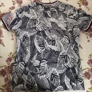 camiseta desigual 