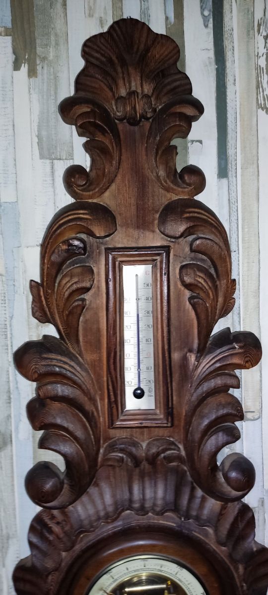 termómetro barómetro