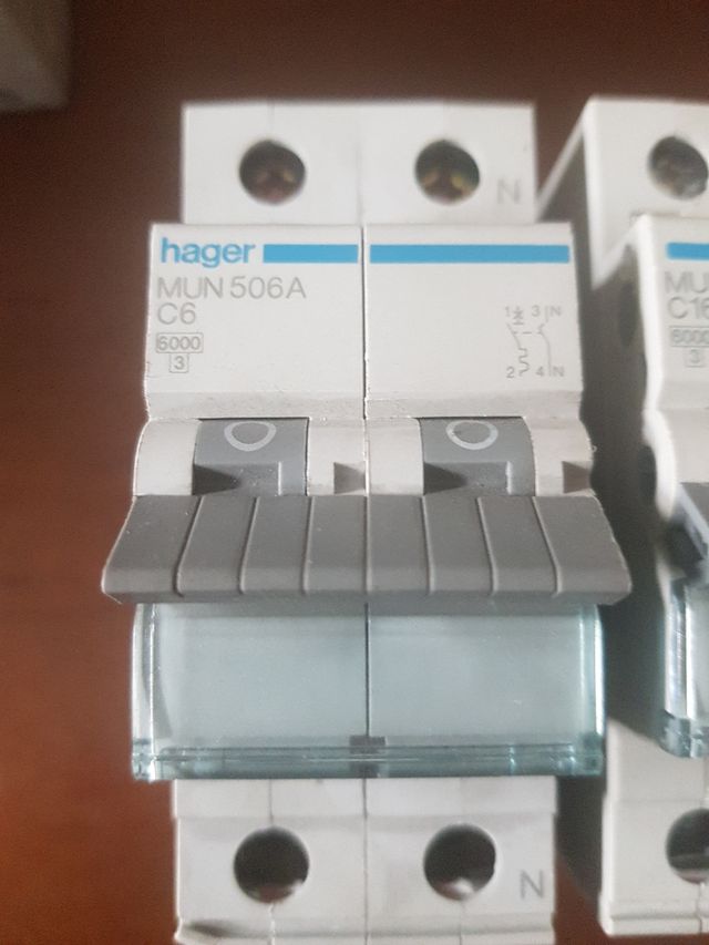 2 AUTOMÁTICOS C6 Y C16