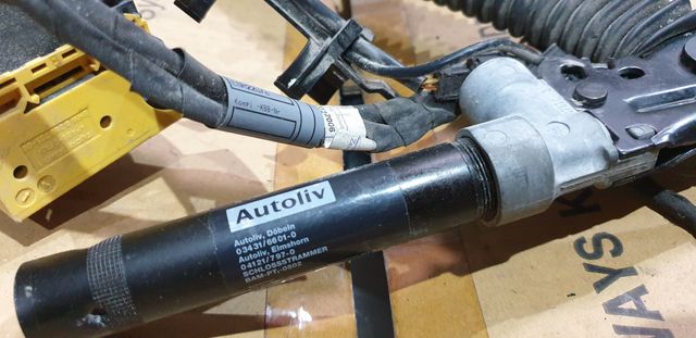 PRETENSOR  DELANTERO IZQUIERDO OPEL ASTRA G  2002