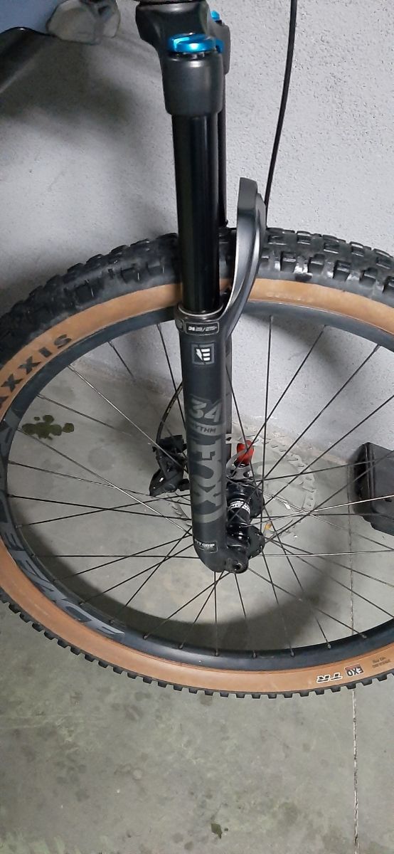 VENDO FOCUS,  bicicleta de Montaña, BAJADA precio