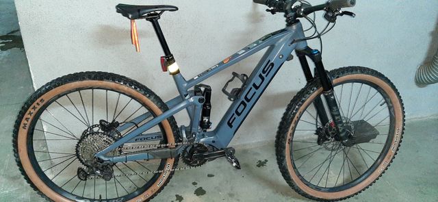VENDO FOCUS,  bicicleta de Montaña, BAJADA precio