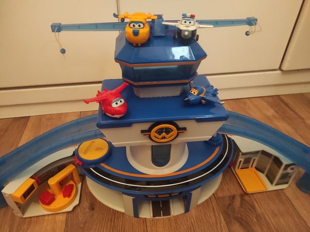 aeropuerto super wings