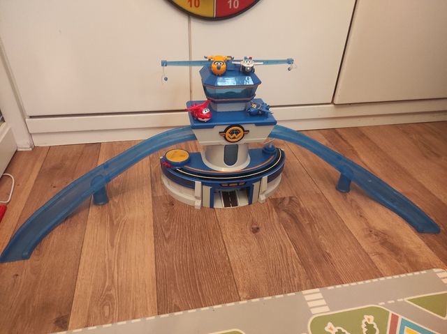 aeropuerto super wings