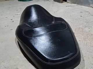 Asiento Yamaha xmax 250- 2005