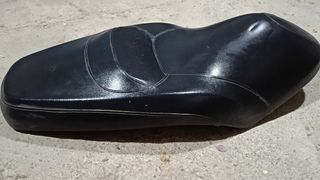 Asiento Yamaha xmax 250- 2005