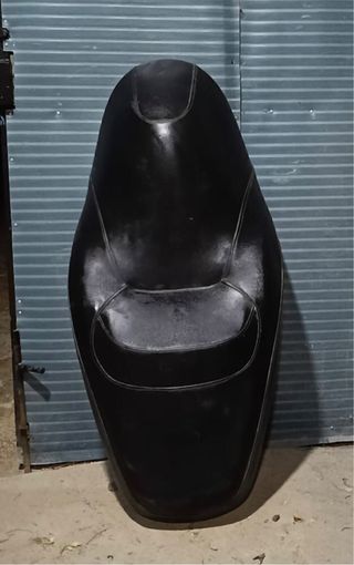 Asiento Yamaha xmax 250- 2005