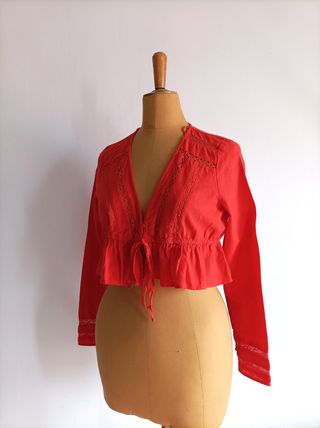 Camisa de Zara con etiqueta