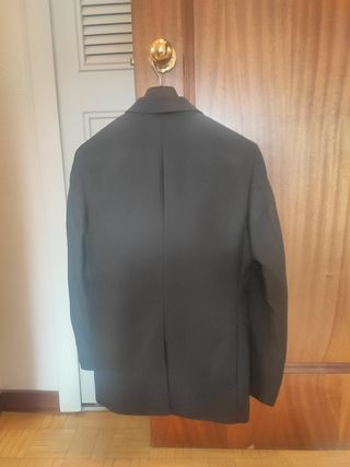 Traje gris oscuro slim fit