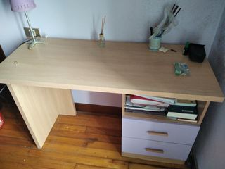 Dormitorio infantil con escritorio