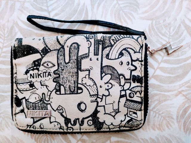 Cartera Nikita