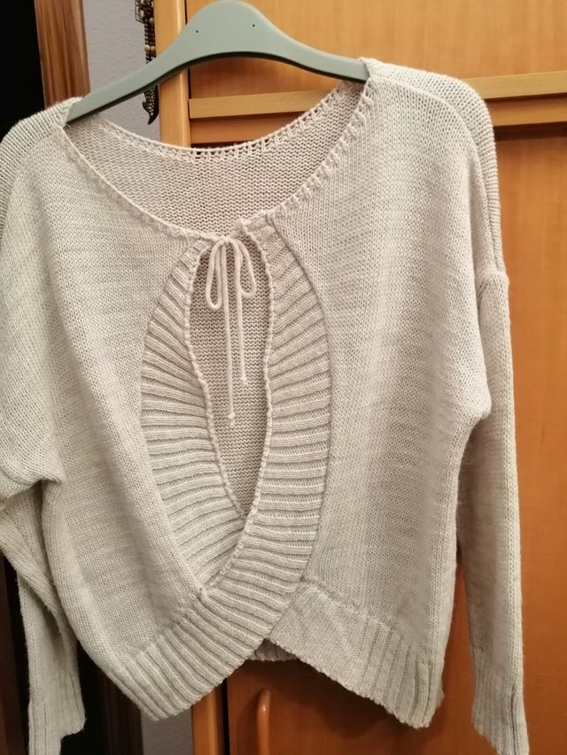 Jersey beige con espalda abierta
