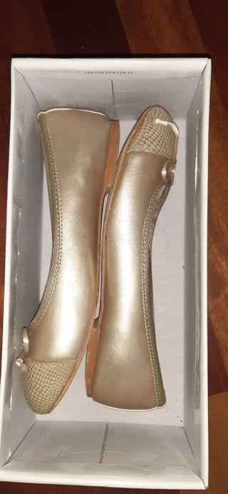 BAILARINA NIÑA TALLA 34 MARCA CHETTO