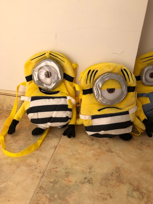 4 Bandolera bolsa peluche minions