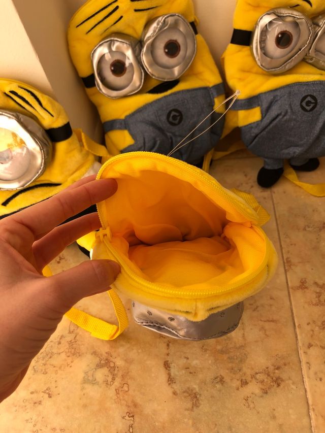 4 Bandolera bolsa peluche minions