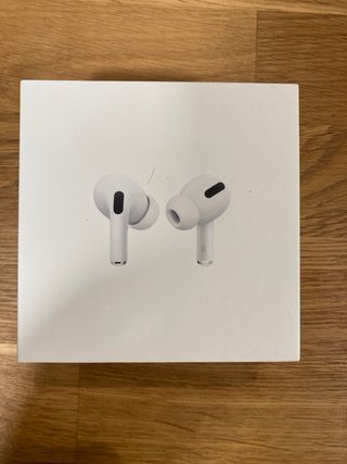 Caja , cable y recambios de AirPods Pro