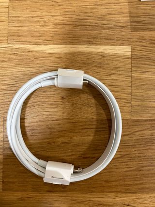 Caja , cable y recambios de AirPods Pro