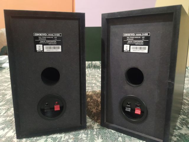 VENDO ALTAVOCES ONKYO