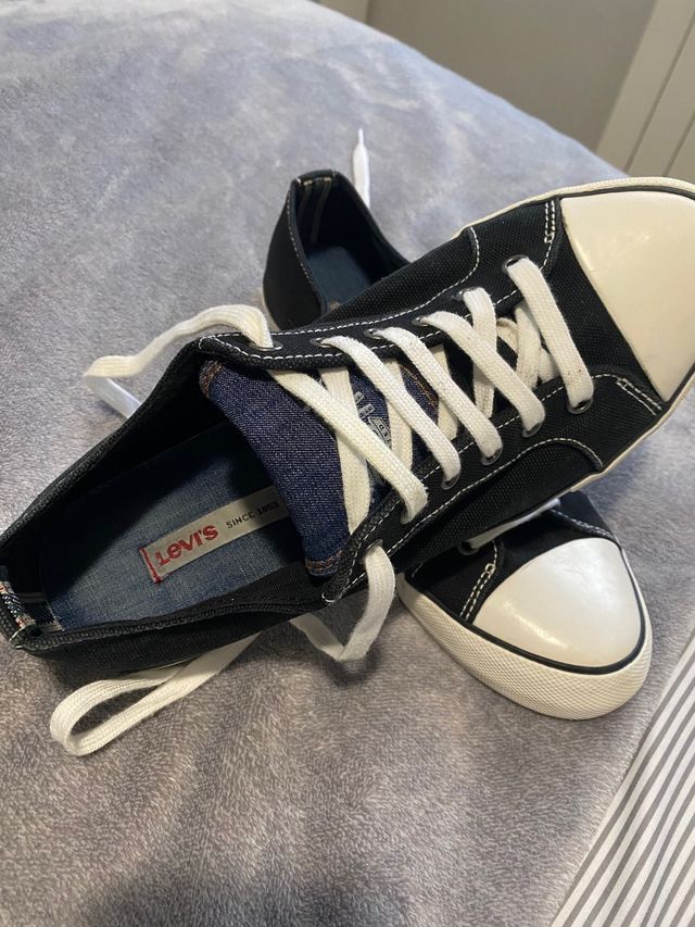 Zapatillas levis T42
