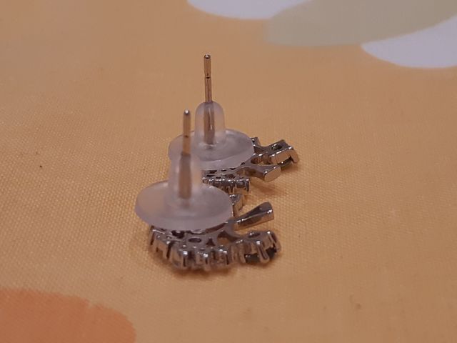 pendientes niña con forma de árbol 