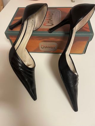 Zapatos negros stilettos