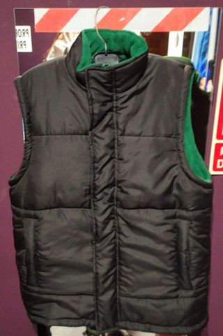 Chaleco oversize negro acolchado 