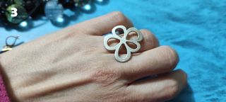 Anillo flor