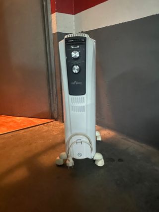 Estufa radiador aceite DeLonghi