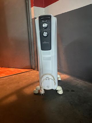 Estufa radiador aceite DeLonghi