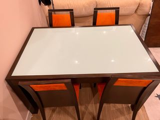 Conjunto comedor mesa extensible y sillas