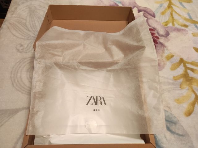 Bolso Shopping Zara. Negro.