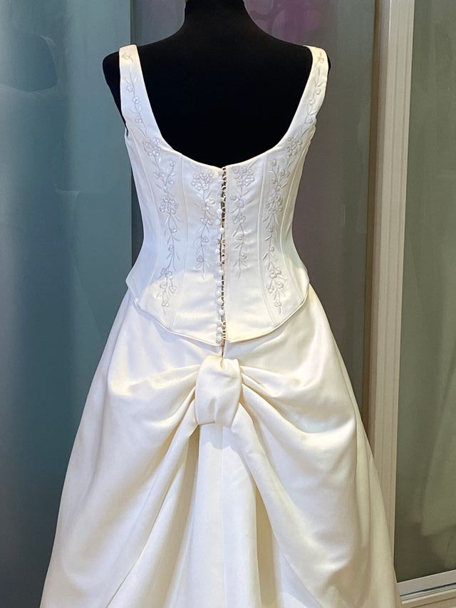 vestido de novia tirantes tipo corpiño