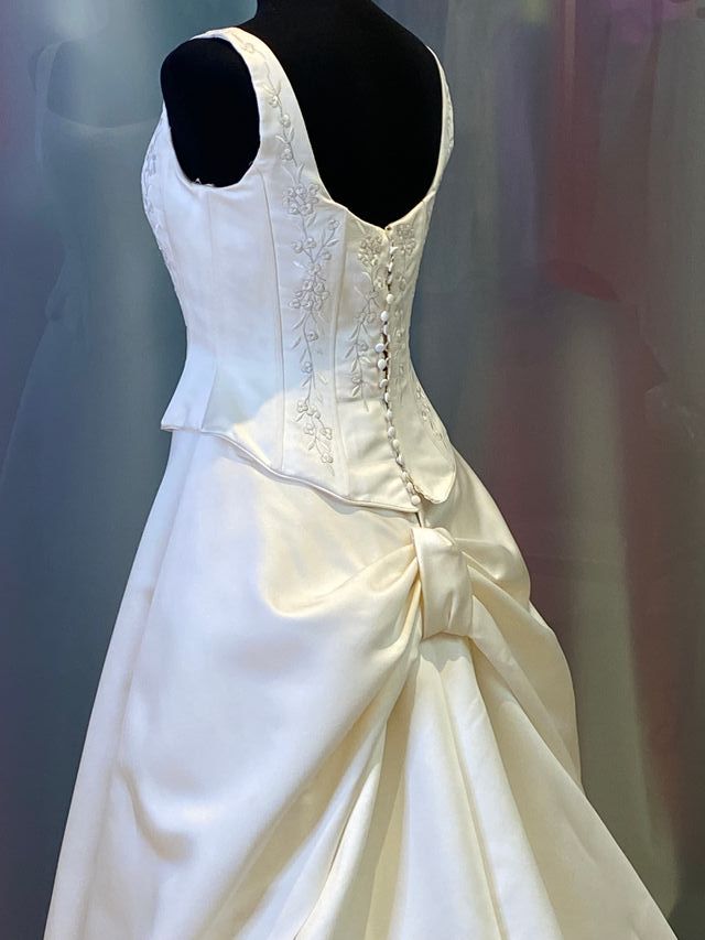 vestido de novia tirantes tipo corpiño