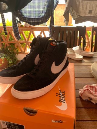 Nike Blazer Mid 77, talla 45 de segunda mano por 65 EUR en Lepe en WALLAPOP