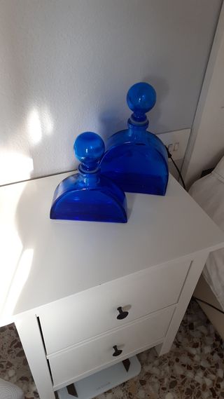 botellas decorativas azul klein 