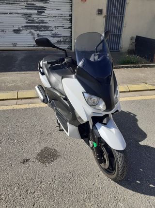 yamaha xmax 250cc