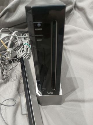 wii negra con 1 mando