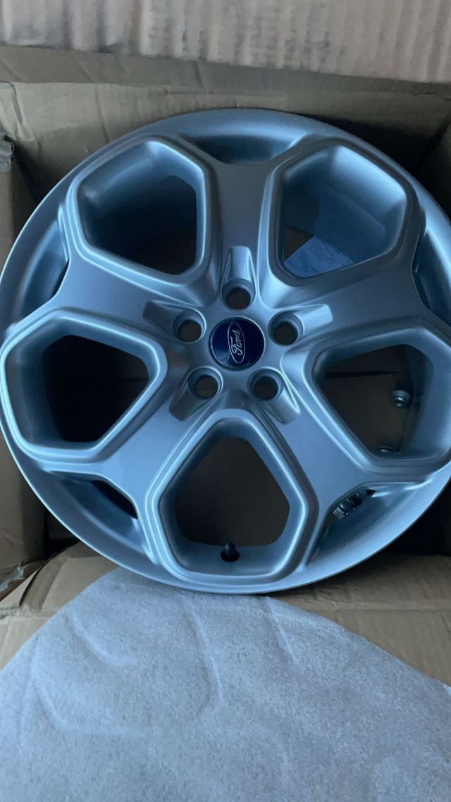 Llantas "18 Hirvonenn Ford