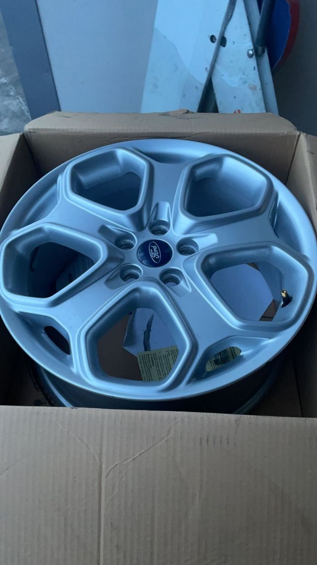 Llantas "18 Hirvonenn Ford