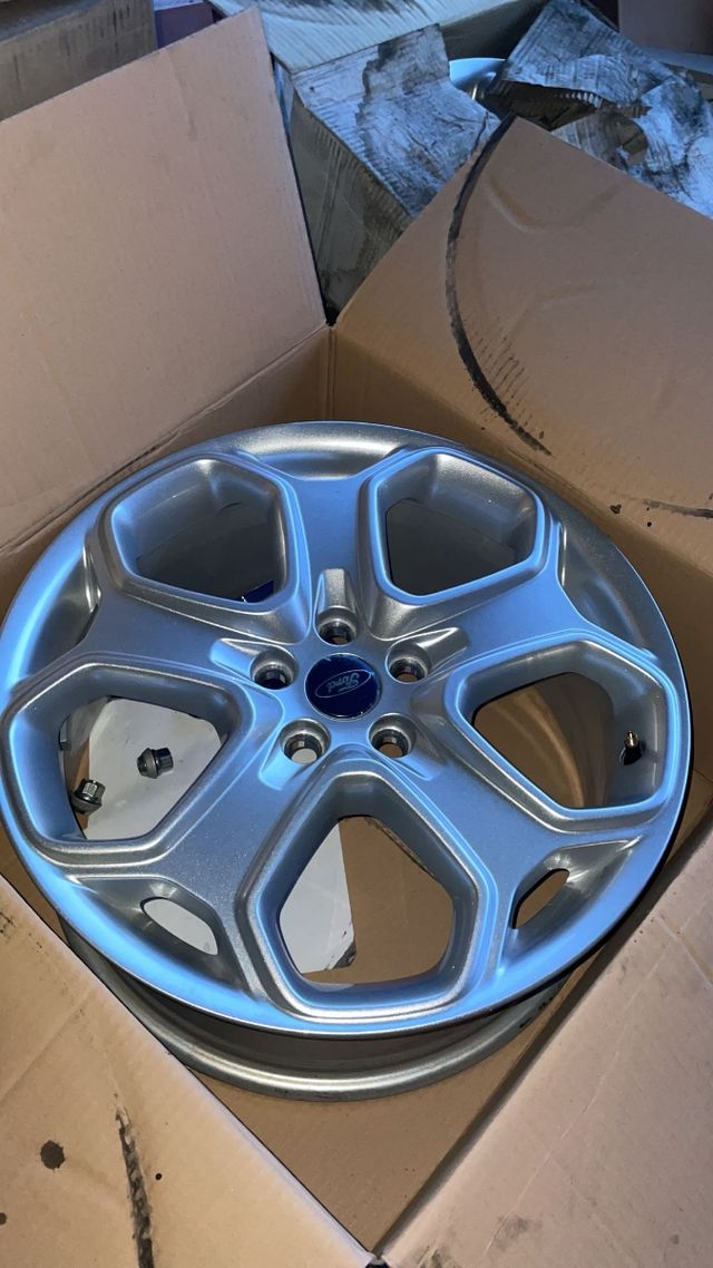 Llantas "18 Hirvonenn Ford