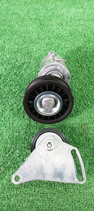 Gates K015PK1590 juego de correa trapezoidal acana