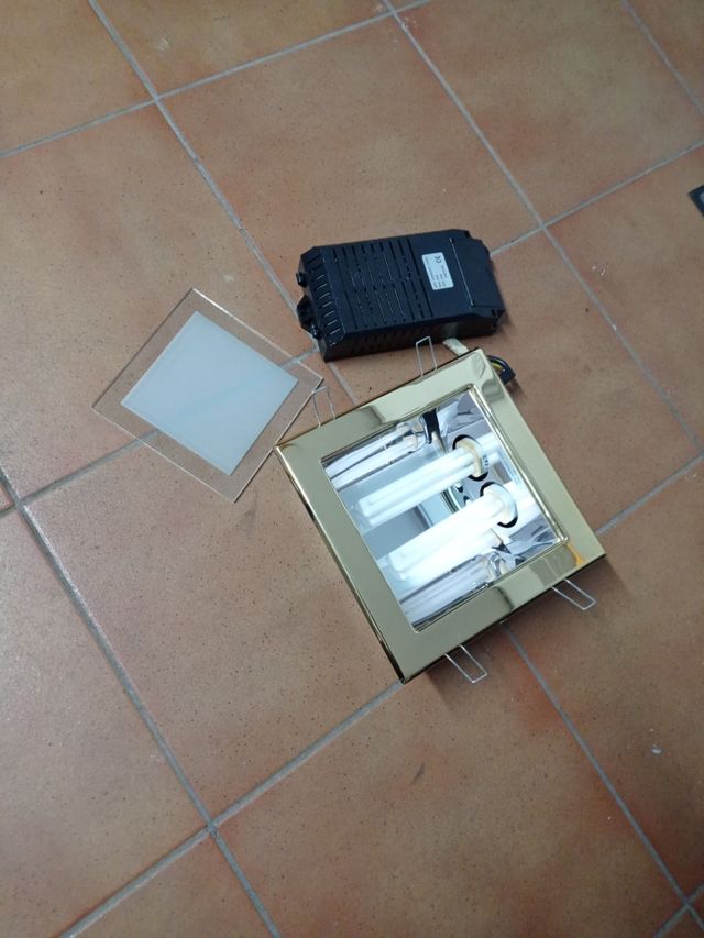 Lampara foco encastable