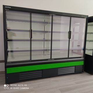 +VITRINA MURAL PUERTAS 2.50 M.NO APERTURA