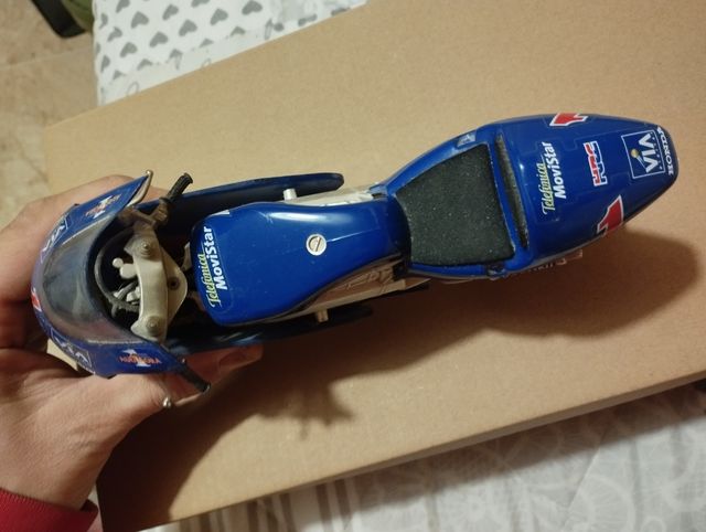 MOTO DECORACION EMILIO ALZAMORA