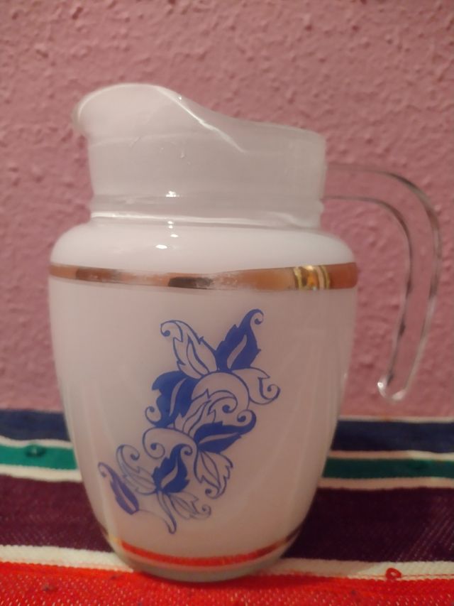 Jarra de agua de cristal