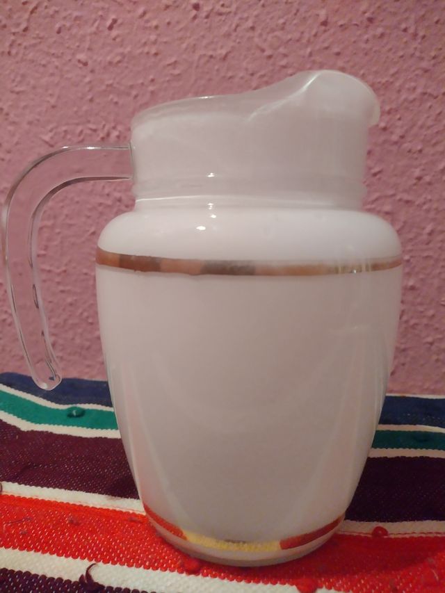 Jarra de agua de cristal