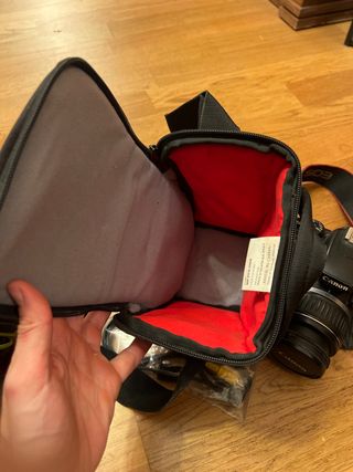 Cámara Réflex Canon 1000D Kit con objetivo 18-55mm